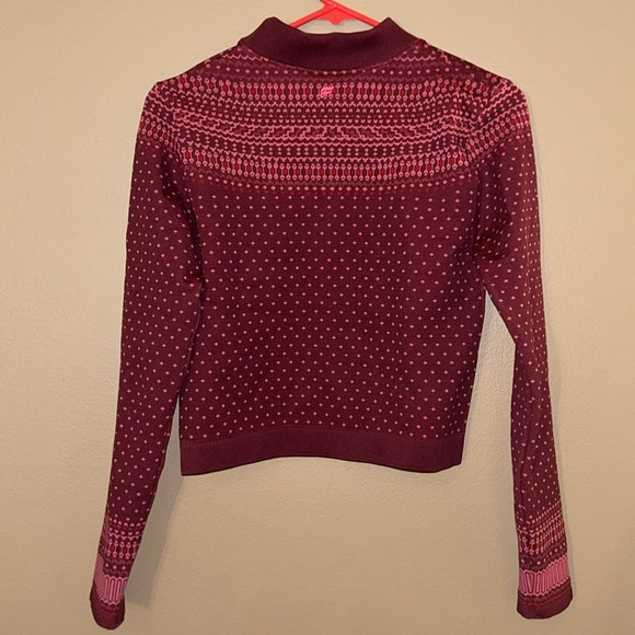 Fabletics Top - Picture 2 of 2